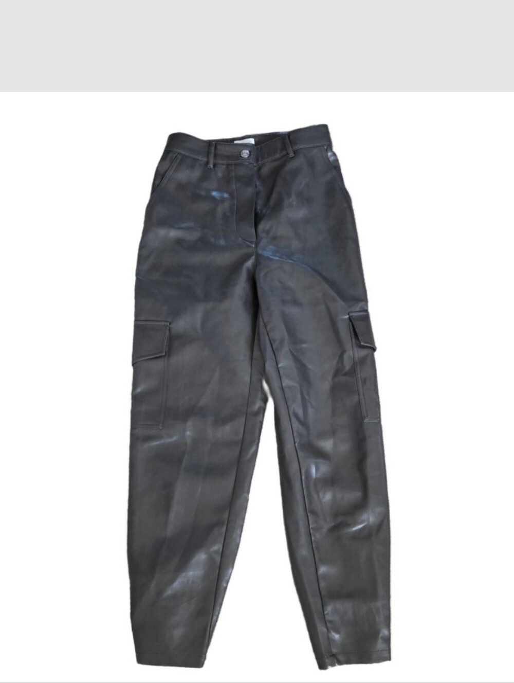 Aritzia WILFRED Gray Faux Leather Modern Cargo Pants Size 2 - Picture 2 of 8